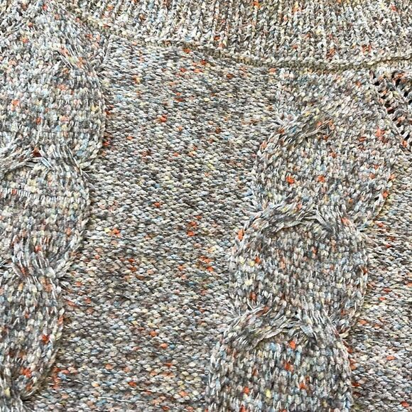 Super soft Cowl Neck Sweater - Picture 5 of 7